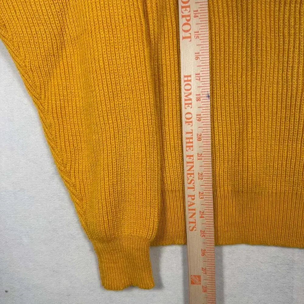 Levis small spot